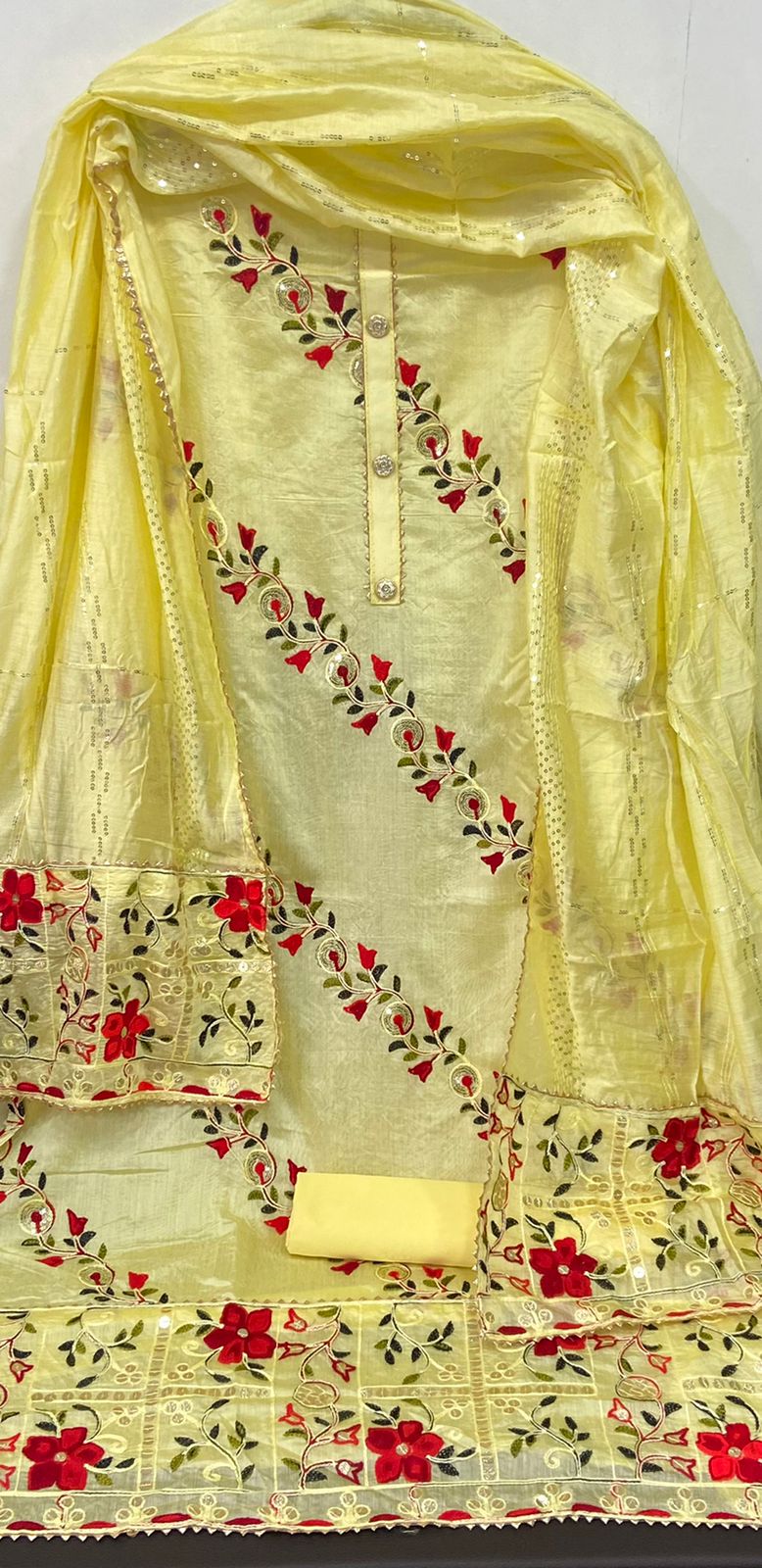 Chanderi Silk Party Wear Embroidary Worked Unstiched Salwar Suit With Beautiful Embroidary Work Duppata