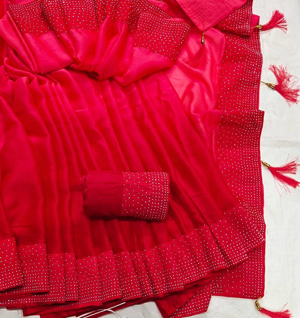 Heavy Satin Silk Peding Printed Hot Fixing Daimond Worked Saree Wuth Banglori Silk Blosue