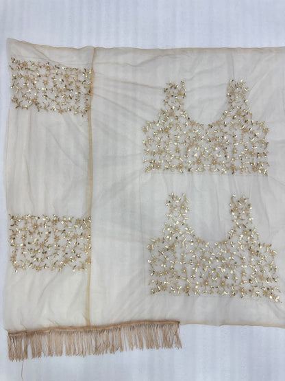 Glamour Meets Grace – Premium Heavy Embroidered Saree