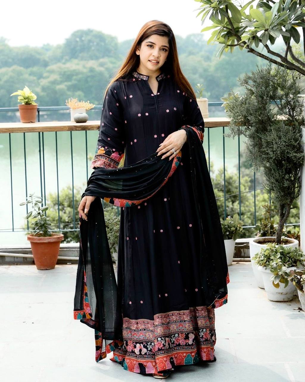 Soft  Maska Cotton Heavy Embroidary Thread Work With Real Mirror Handworked  Suit With Designer Duppata