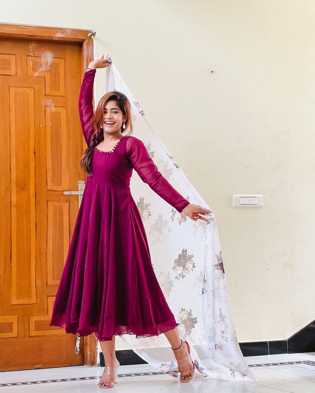 New Fashioneble Georgette Kurti With Beautiful White Colour Printed Duppata