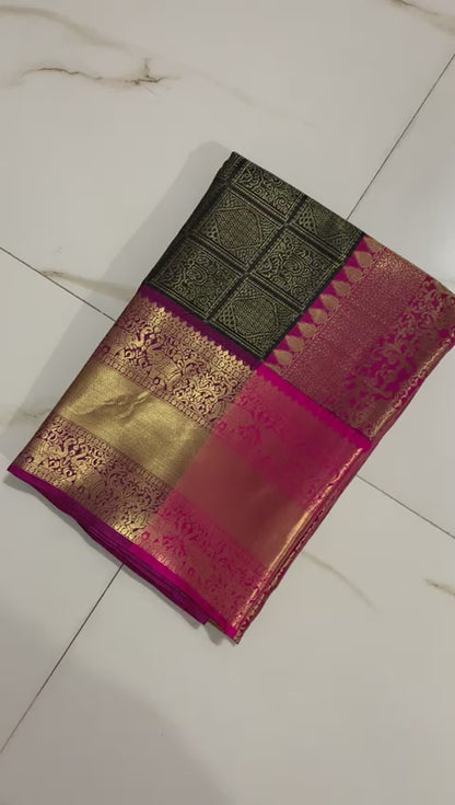 Beautiful Kanchipuram Handloom Weaving Silk Saree With Contrast Blouse