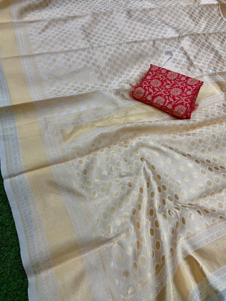 Traditional Kanchipuram Cream Colour Weaving Saree With Lovely Self Buti Weaving Design And Border Weaving