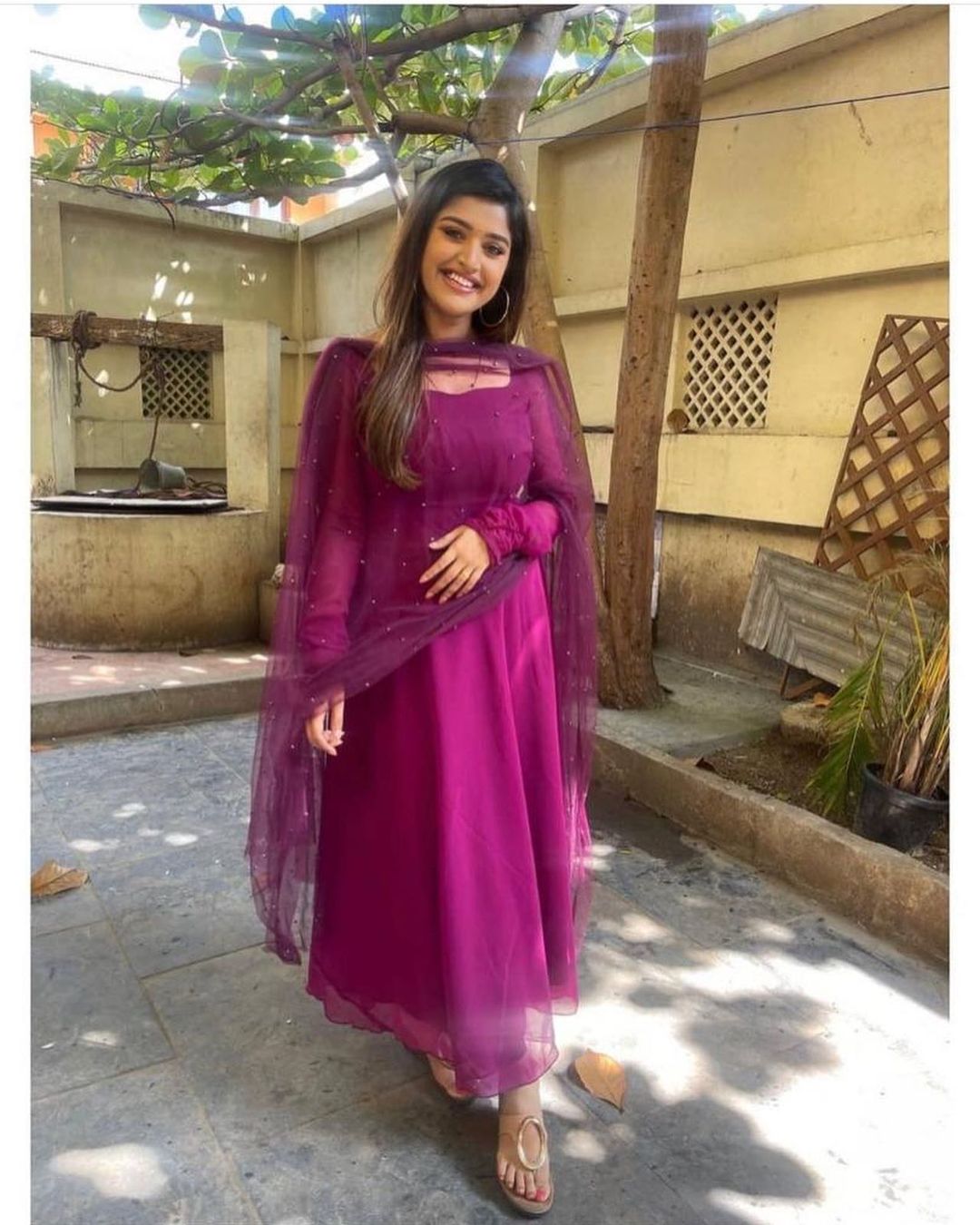 Glemorus Plain Full Stiched Kurti With Moti Worked Net Duppata