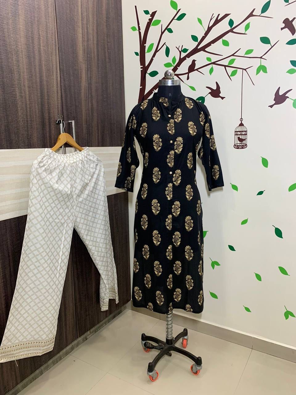 Heavy Reyon Beautiful Gold Printred Full Stiched Kurti Plazo